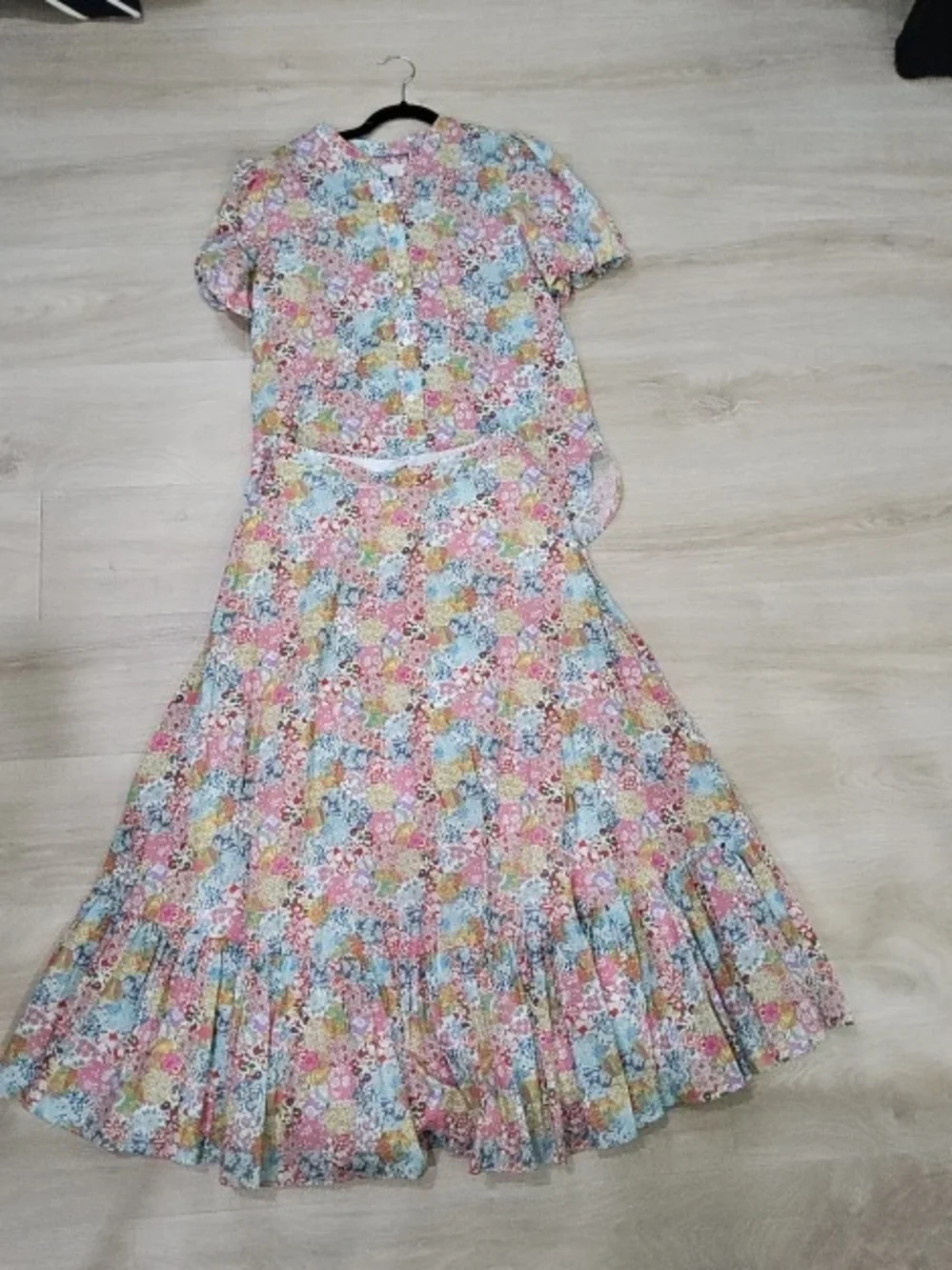 J. Crew Pastel Floral Skirt And Top Set|| Top 8/ Skirt 6